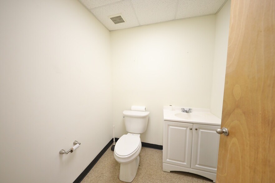 More Photos Of 12 Orben Dr, Landing Showroom For Lease