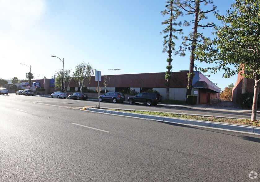 Primary Photo Of 3000 W Empire Ave, Burbank Warehouse For Sale
