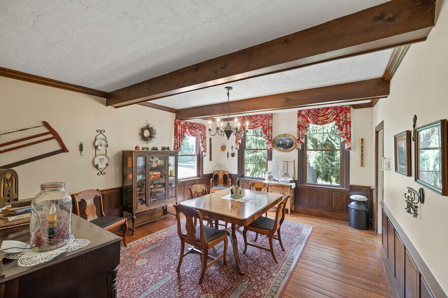 More Photos Of 40 Hospital Rd, Gettysburg Hotel For Sale