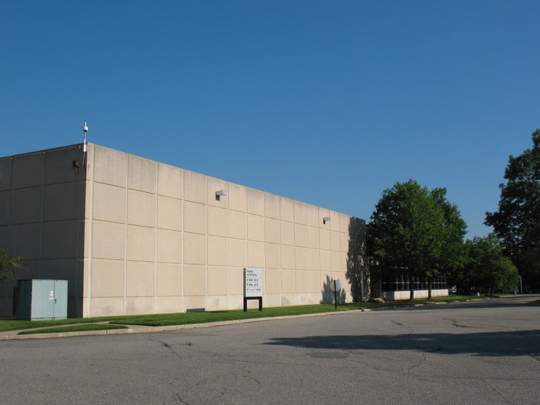 More Photos Of 300 International Dr, Mount Olive Warehouse For Lease