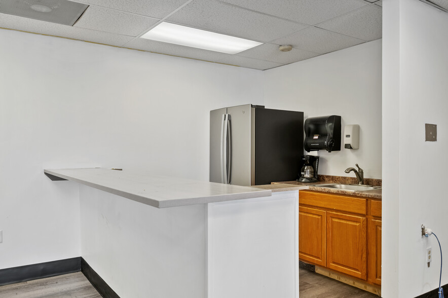 More Photos Of 2707 W Carson St, Pittsburgh Warehouse For Sale