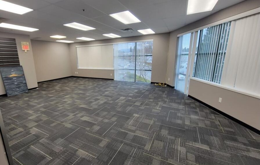 More Photos Of 20285 Stewart Cres, Maple Ridge Warehouse For Lease