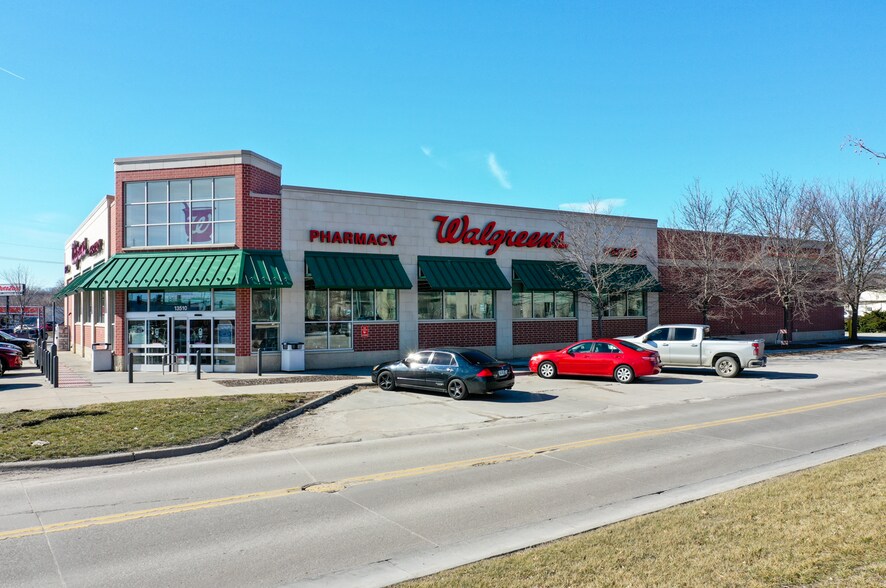 More Photos Of 13510 Q St, Omaha Drugstore For Sale