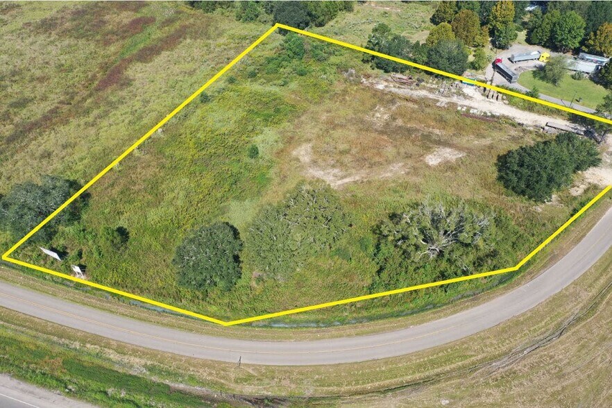 More Photos Of Service Rd @ LA-3158, Hammond Land For Sale