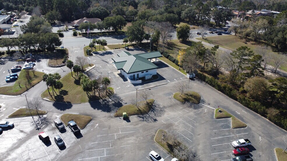 More Photos Of 2906 Kerry Forest Pky, Tallahassee Bank For Lease