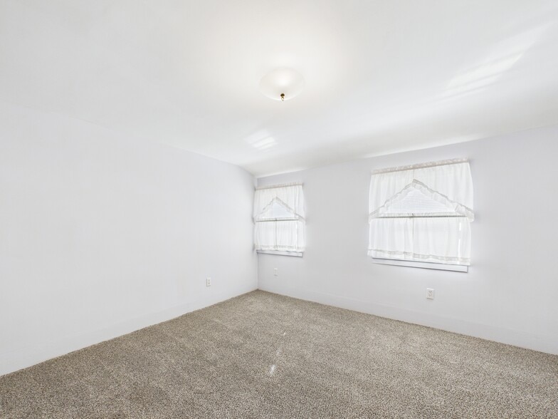 More Photos Of 6640 State Route 5 and 20, Bloomfield Manufacturing For Sale