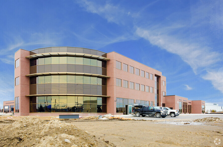 Primary Photo Of 222 Mapleview Dr, Barrie Office For Lease