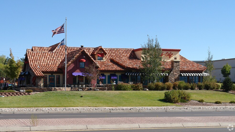 More Photos Of 7133 N Academy Blvd, Colorado Springs Restaurant For Lease