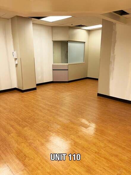 More Photos Of 3430 Newburg Rd, Louisville Medical For Lease