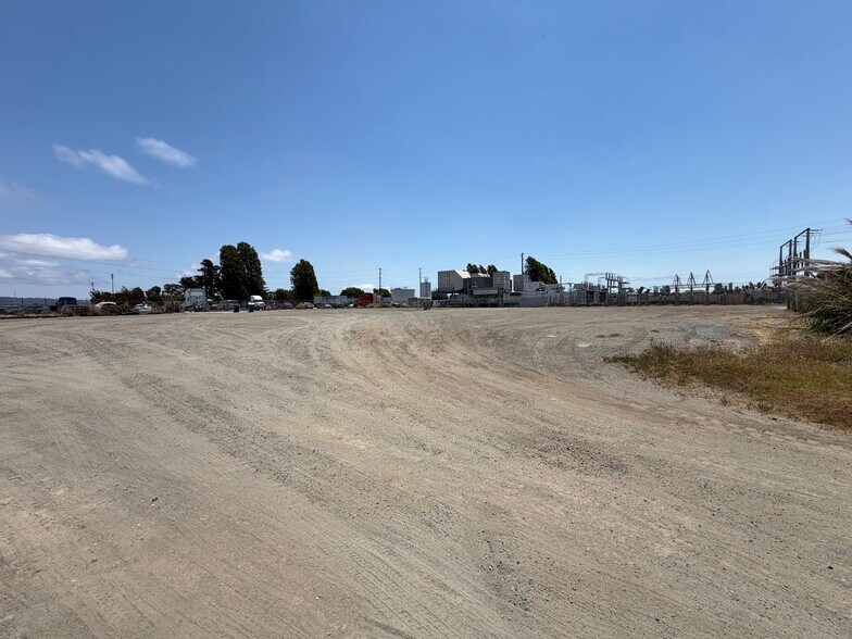More Photos Of 2900 Main St, Alameda Land For Lease