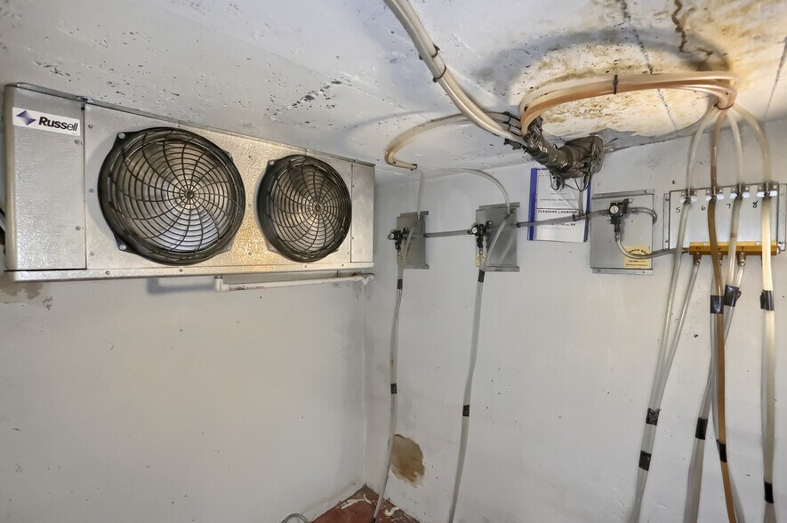 More Photos Of 7365 Denniston Ave, Pittsburgh General Retail For Sale