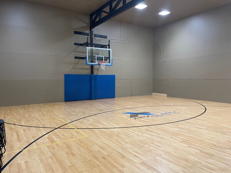 More Photos Of 246 E Fiddlers Canyon Rd, Cedar City Office For Sale