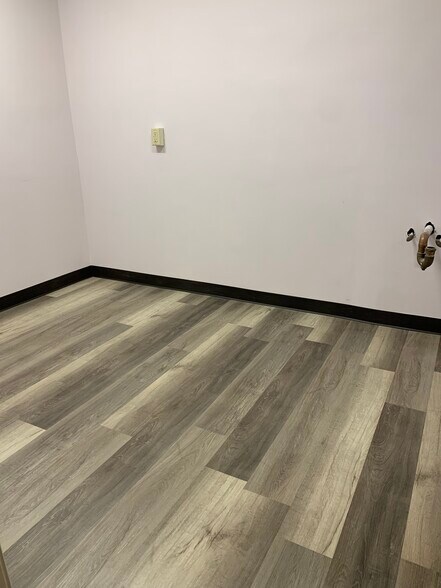More Photos Of 76 Summer St, Fitchburg Medical For Lease