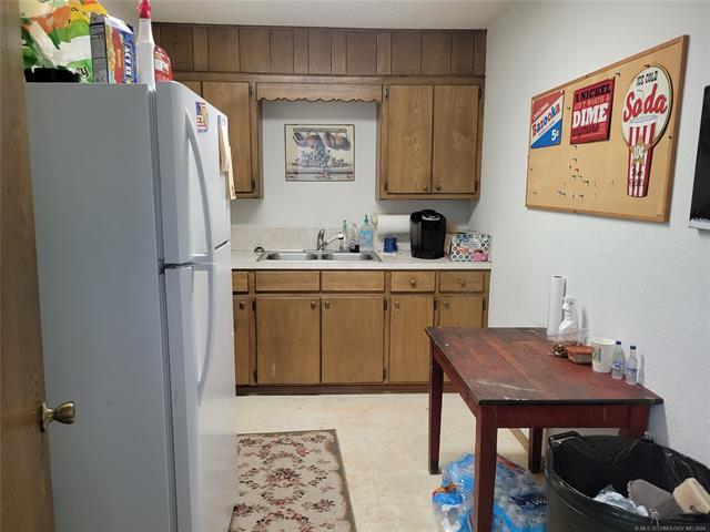 More Photos Of 300 S Main St, Eufaula Office For Sale