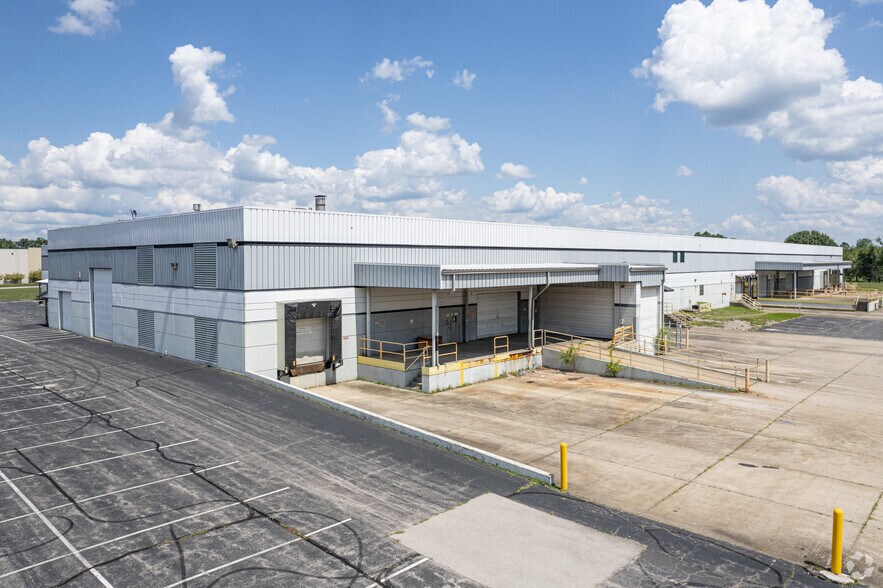 More Photos Of 2100 Future Dr, Sellersburg Manufacturing For Sale