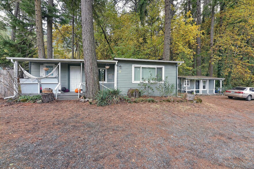 More Photos Of 3251 Rogue River Hwy, Grants Pass Apartments For Sale