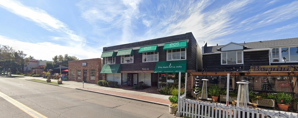 More Photos Of 7540-7542 Fay Ave, La Jolla Storefront Retail Office For Lease