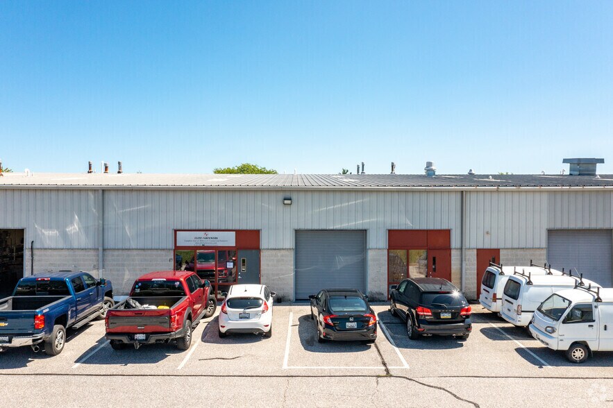 More Photos Of 150 Airport Dr, Westminster Warehouse For Lease
