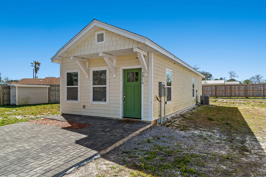 More Photos Of 2906 Sarah Jean Ct, Panama City Manufactured Housing Mobile Home Park For Sale