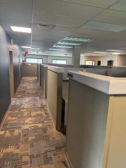 More Photos Of 2709 McGraw Dr, Bloomington Office Residential For Sale