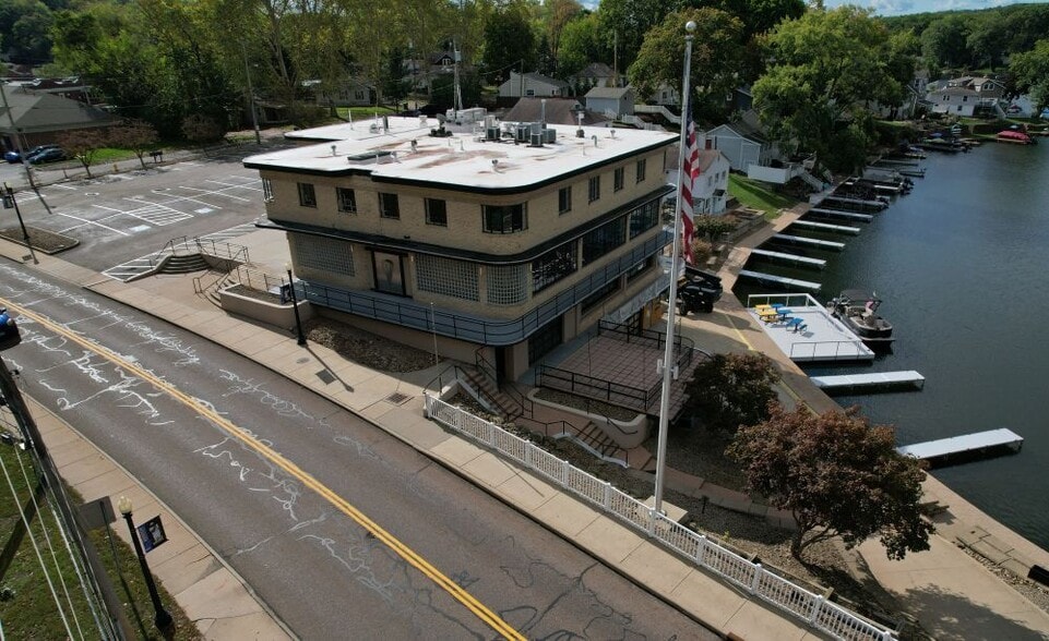 More Photos Of , Akron General Retail For Sale