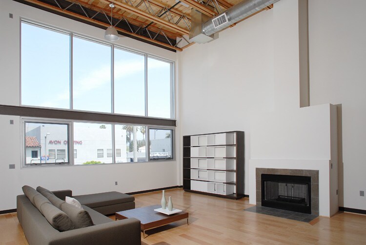 More Photos Of 8310-8314 Beverly Blvd, Los Angeles General Retail For Lease