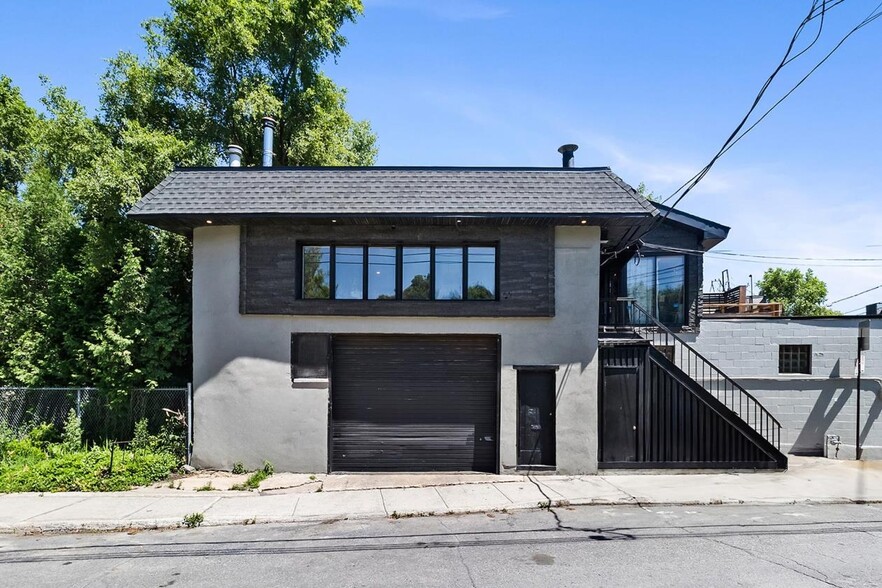 Primary Photo Of 205 209 Rue Maria, Montréal Loft Creative Space For Sale