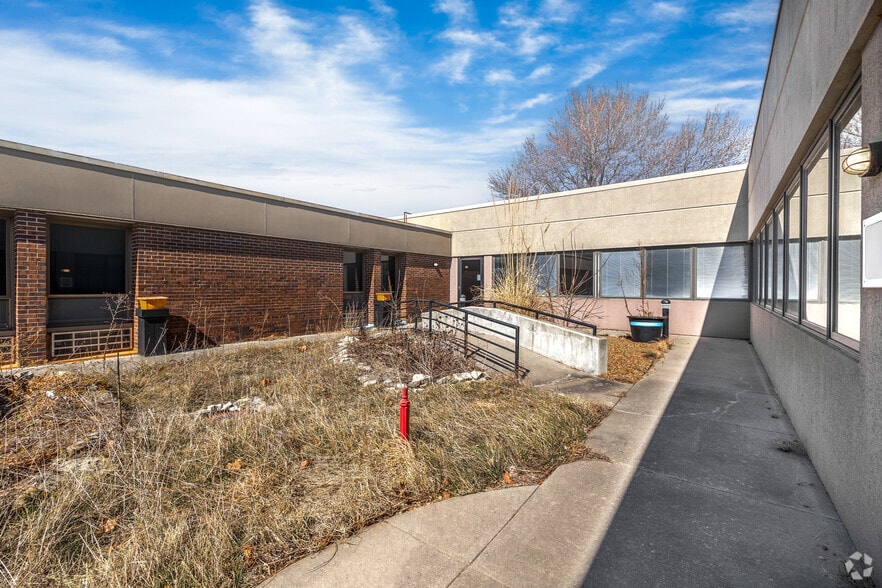 More Photos Of 100 E Helen St, Herington Healthcare For Sale