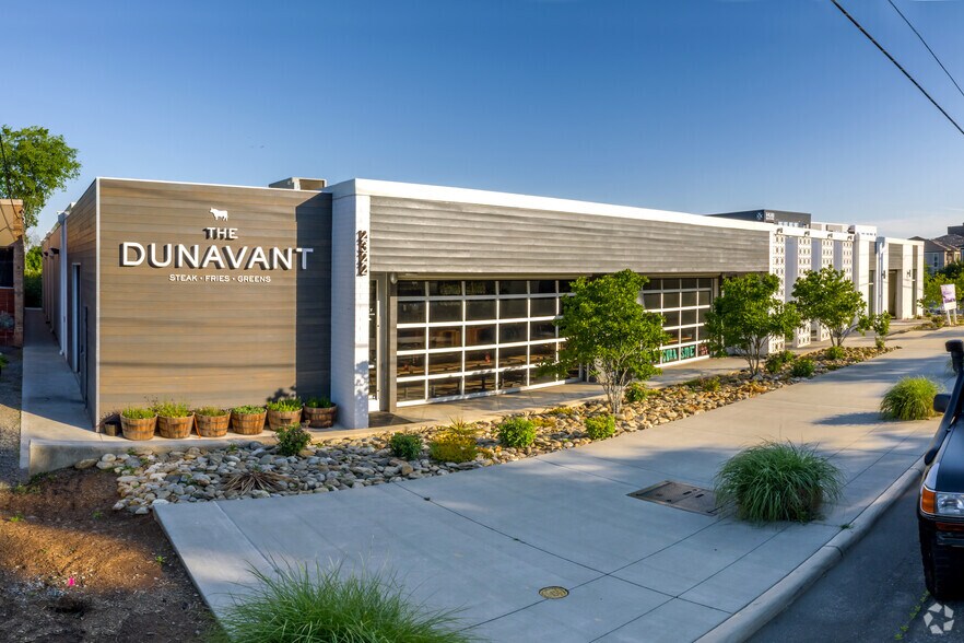 More Photos Of 2400-2406 Dunavant St, Charlotte Unknown For Lease