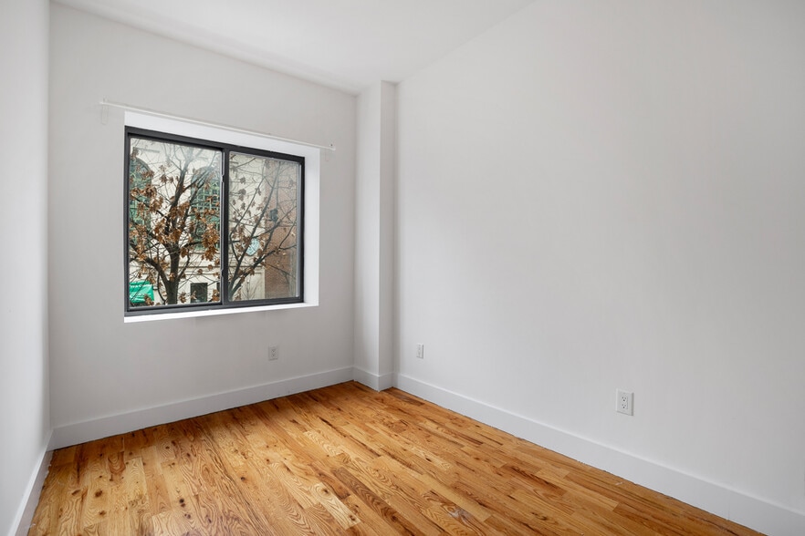 More Photos Of 476 Gates Ave, Brooklyn Apartments For Sale