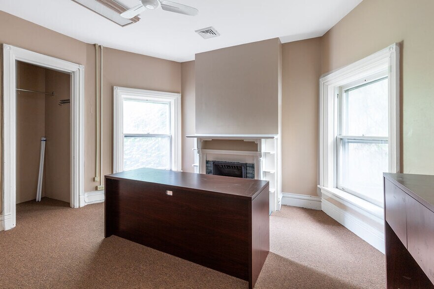 More Photos Of 1092 Main St, Buffalo Office For Lease