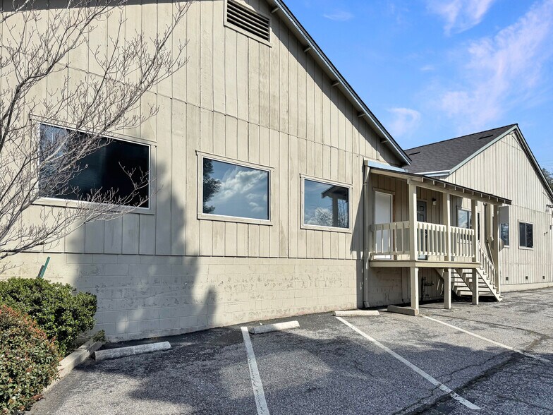More Photos Of 640 E Main St, Grass Valley Office For Sale