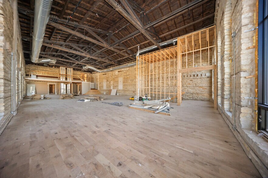 More Photos Of 1000 S State St, Lockport Restaurant For Sale