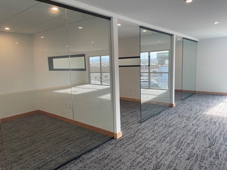 More Photos Of 5030 Paradise Rd, Las Vegas Unknown For Lease