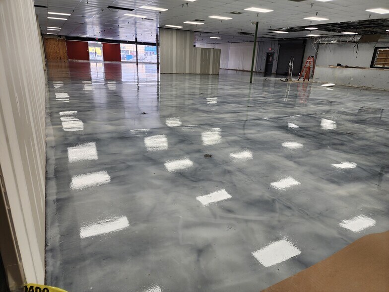 More Photos Of 1028 Gallatin Pike S, Madison Freestanding For Lease