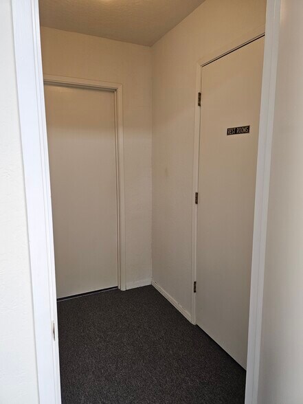 More Photos Of 4245 Capitola Rd, Capitola Office For Lease