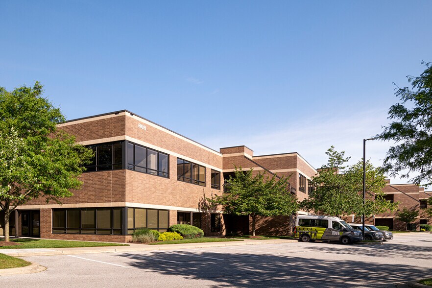 More Photos Of 802 Landmark Dr, Glen Burnie Unknown For Lease