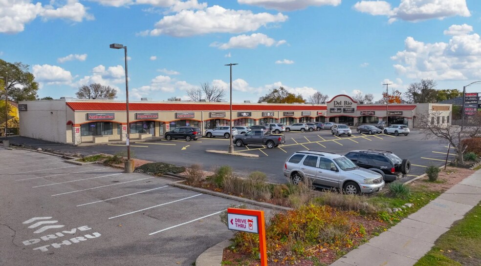 More Photos Of 5400-5426 N Lovers Lane Rd, Milwaukee Restaurant For Sale