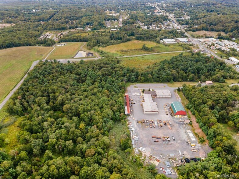 More Photos Of 165 E Broadway, Monticello Land For Sale