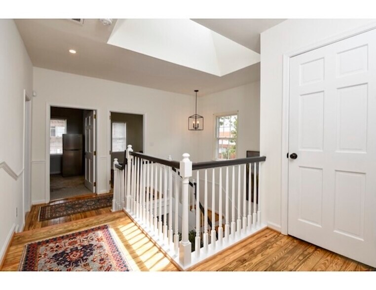 More Photos Of 1211 Caroline St, Fredericksburg Loft Creative Space For Lease