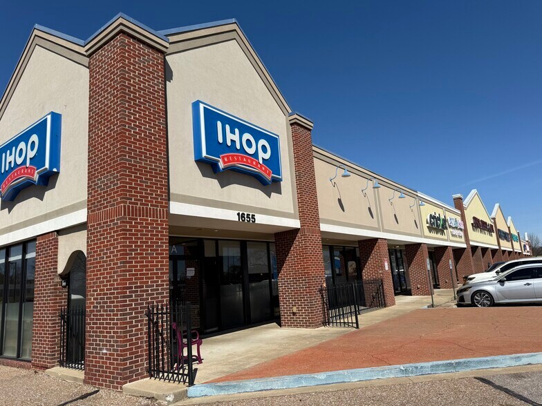 Primary Photo Of 1655 Highway 51 S, Covington Unknown For Lease