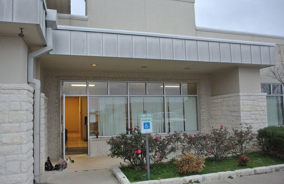 More Photos Of 2025 Memory Ln, Harker Heights Medical For Lease