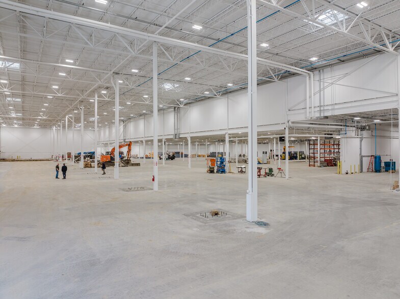 More Photos Of 1003 Bellbrook Ave, Xenia Warehouse For Lease