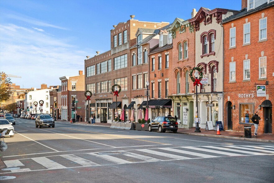 More Photos Of 3135 M St NW, Washington Storefront For Lease