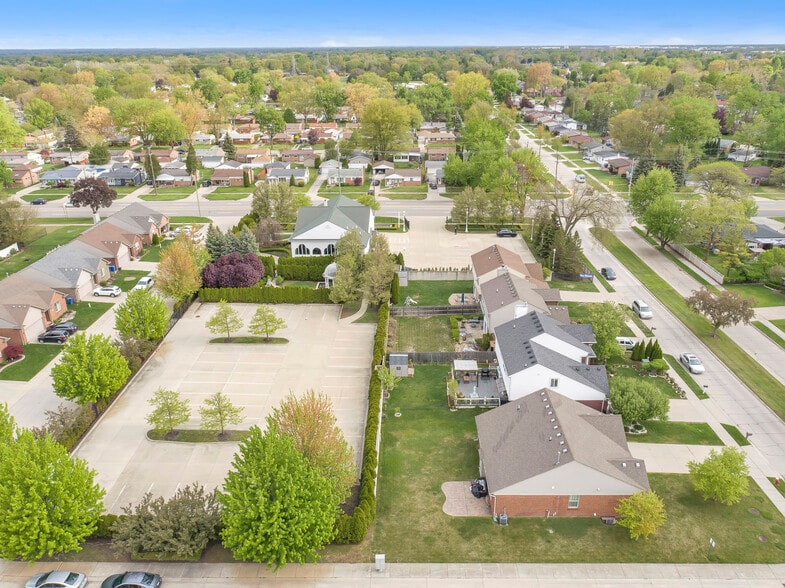 More Photos Of 4860 E 13 Mile Rd, Warren Lodge Meeting Hall For Sale