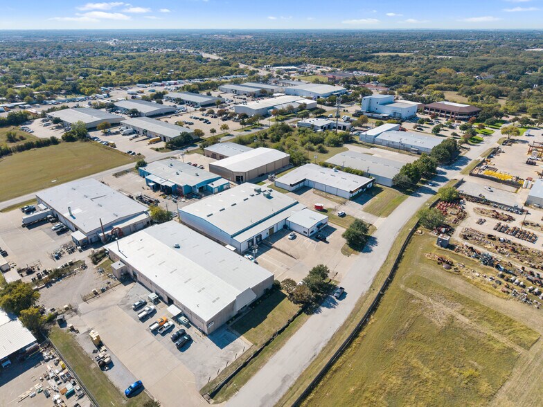 More Photos Of 1201 S Commercial Blvd, Arlington Warehouse For Lease
