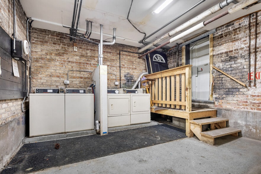 More Photos Of 5501 W Quincy St, Chicago Apartments For Sale