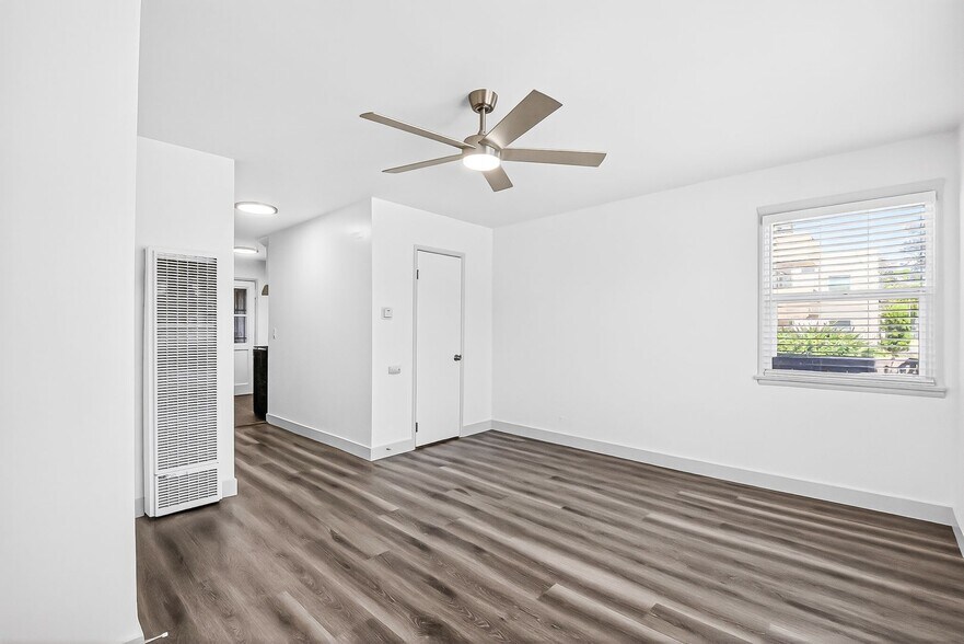 More Photos Of 727 Olive Ave, Long Beach Apartments For Sale