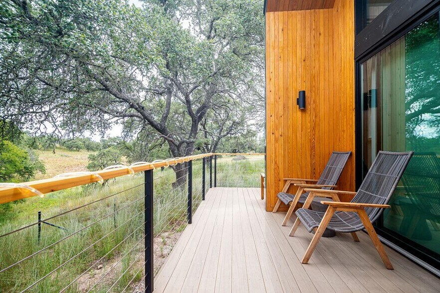 More Photos Of 1956 Loudon Rd, Fredericksburg Hotel For Sale