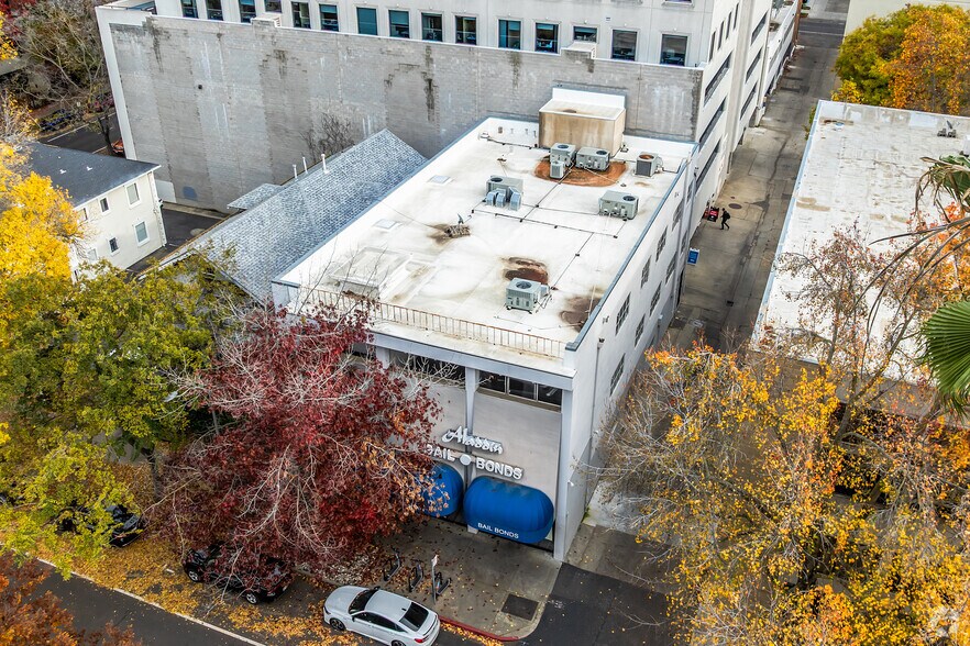 More Photos Of 713-715 9th St, Sacramento Storefront Retail Office For Lease